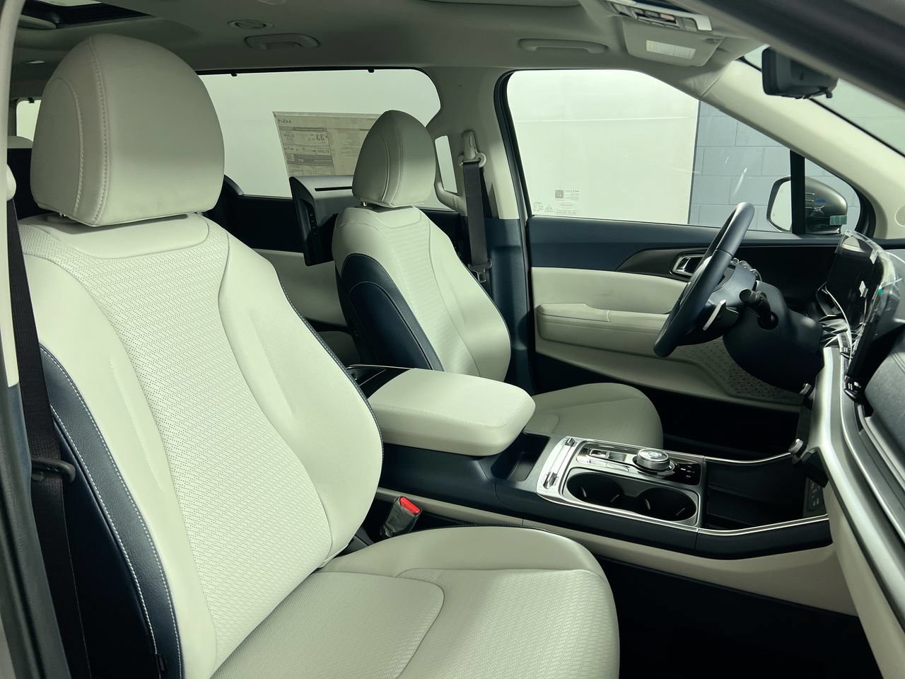 New 2027 Ceramic Silver Kia SX image 30