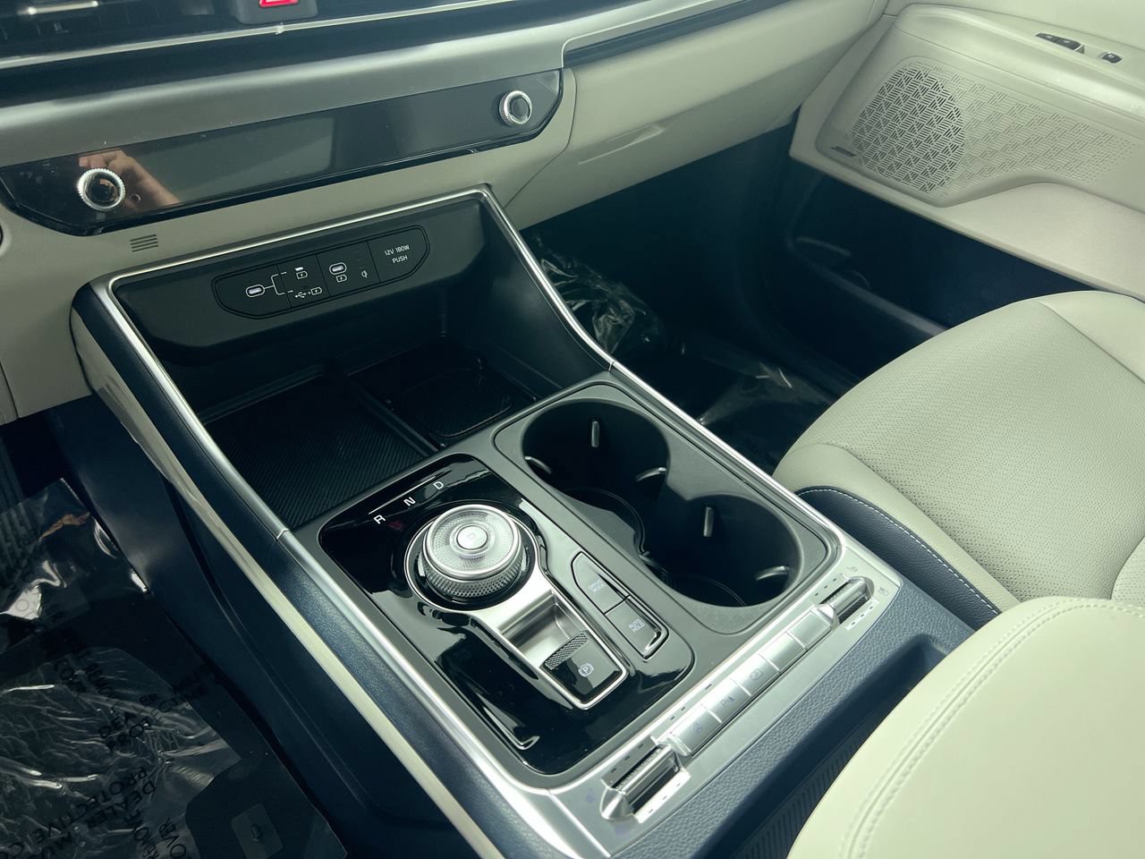 New 2027 Ceramic Silver Kia SX image 23