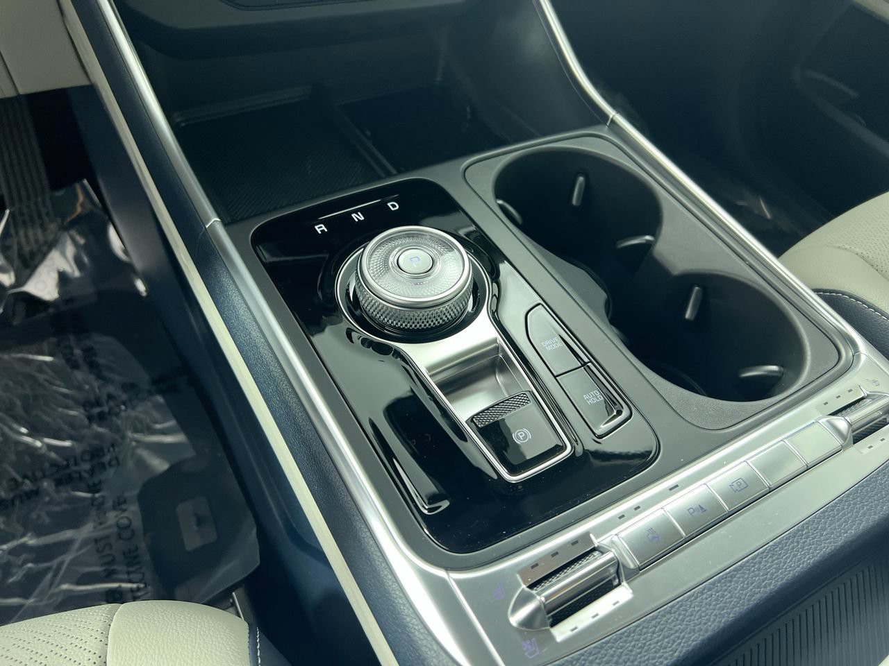 New 2027 Ceramic Silver Kia SX image 22
