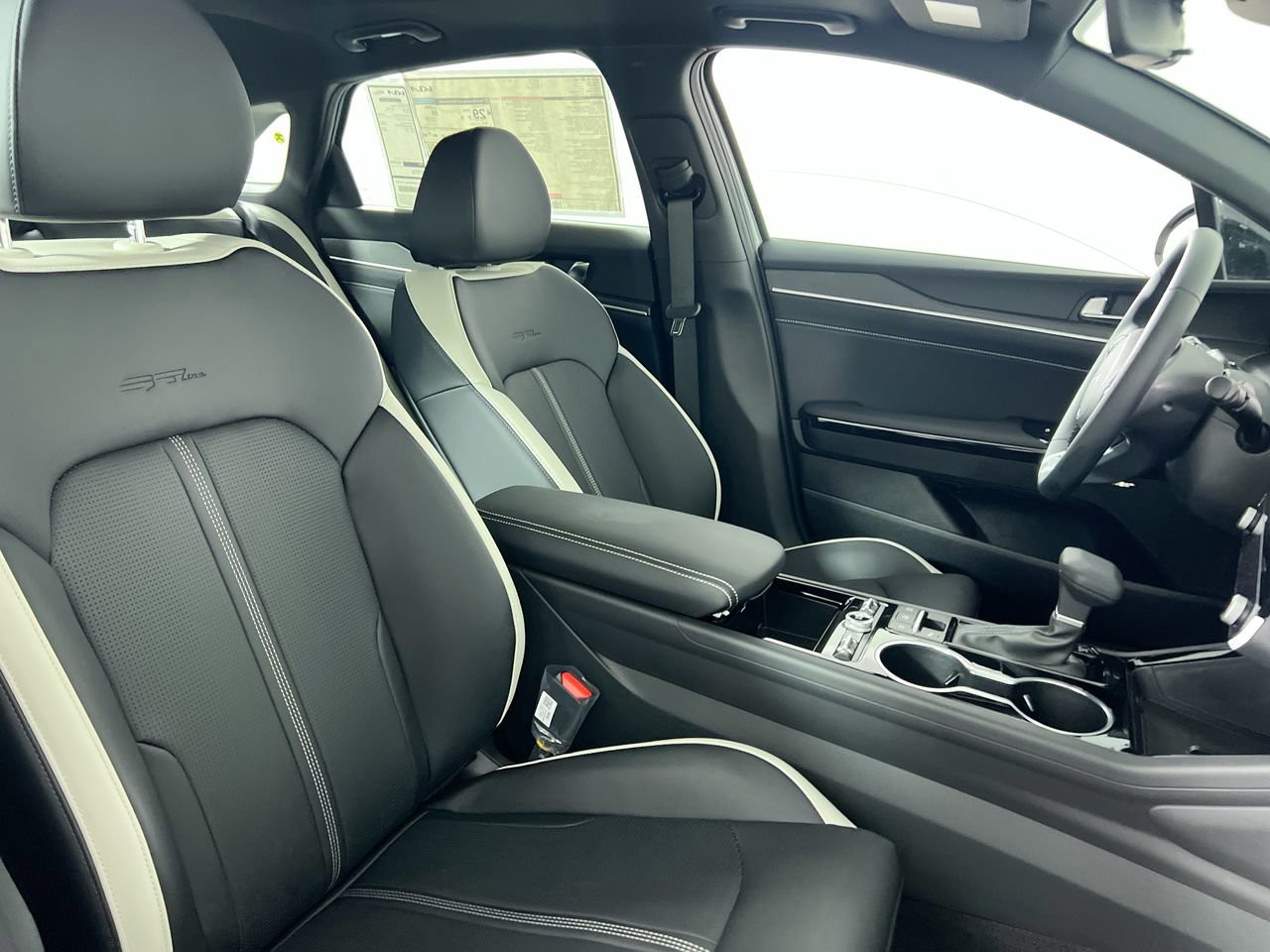 New 2026 Wolf Gray Kia GT-Line image 26