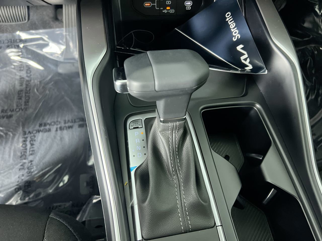 New 2026 Glacial White Pearl Kia LX image 20