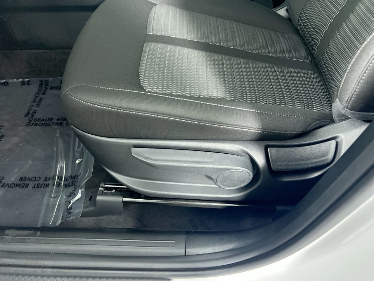 New 2026 Glacial White Pearl Kia LX image 13