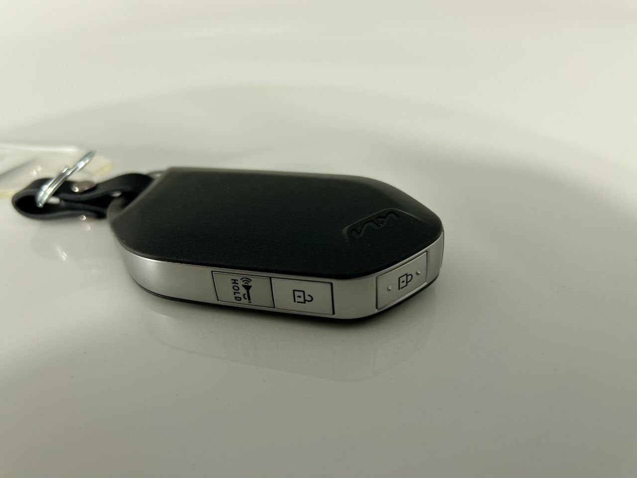 New 2026 Snow White Pearl Kia LX image 37