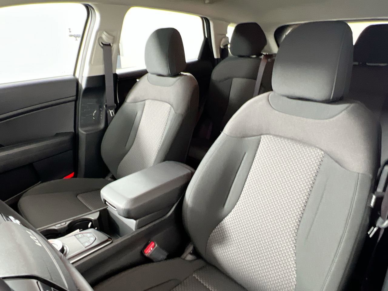New 2026 Snow White Pearl Kia LX image 14