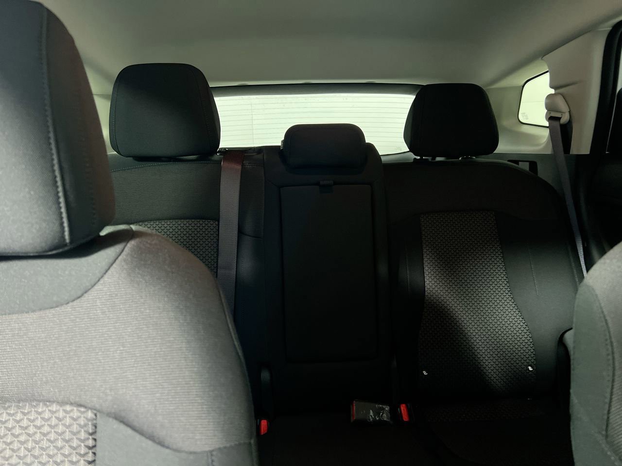 New 2026 Snow White Pearl Kia LX image 34