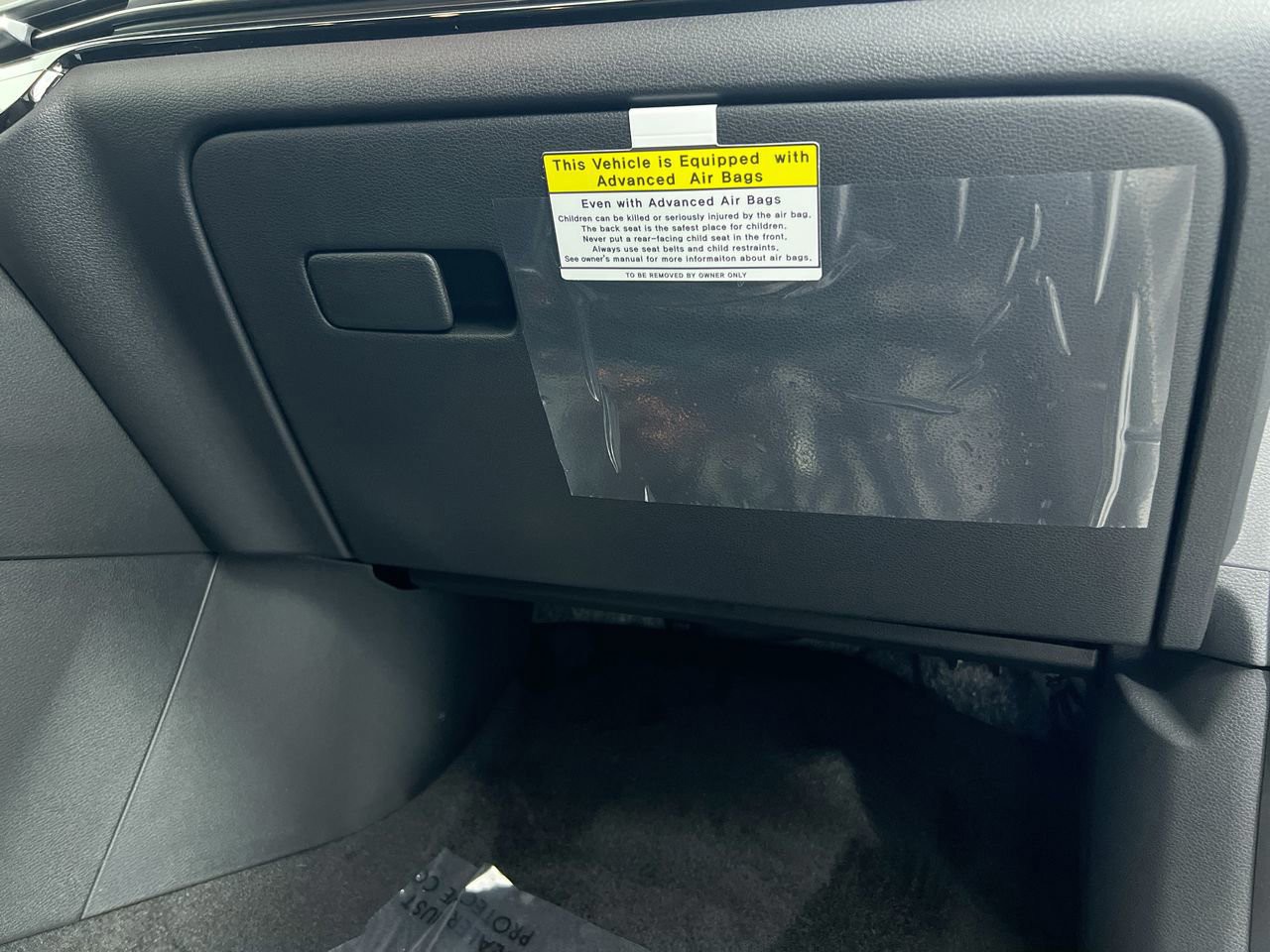 New 2026 Snow White Pearl Kia LX image 36