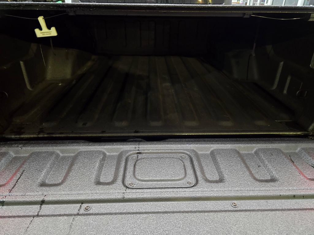 Used 2025 Black Clearcoat Jeep Sport S image 6