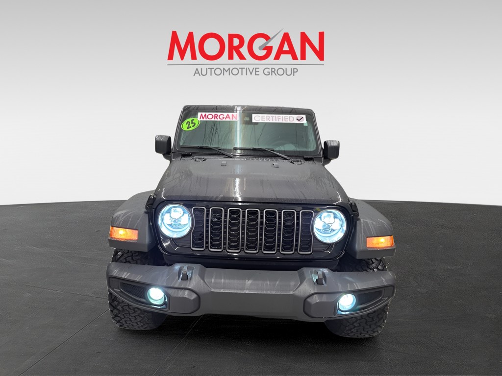 Used 2025 Black Clearcoat Jeep Sport S image 9