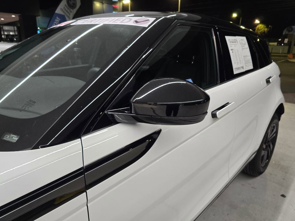 Used 2025 Fuji White Land Rover Core S image 9