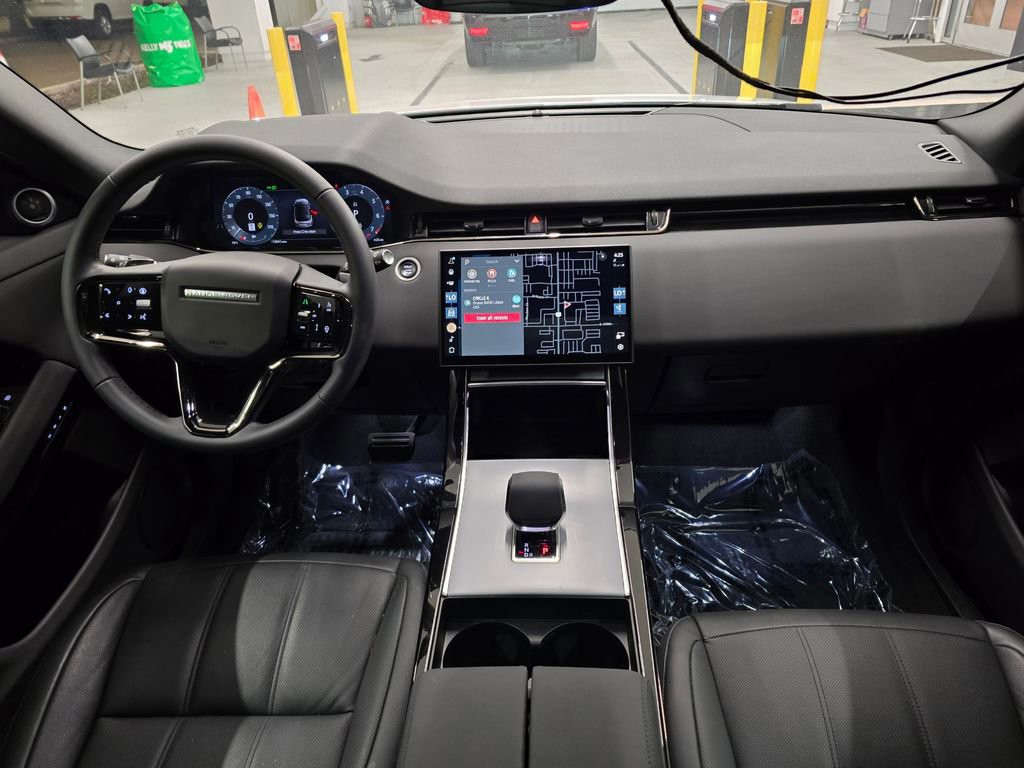 Used 2025 Fuji White Land Rover Core S image 32