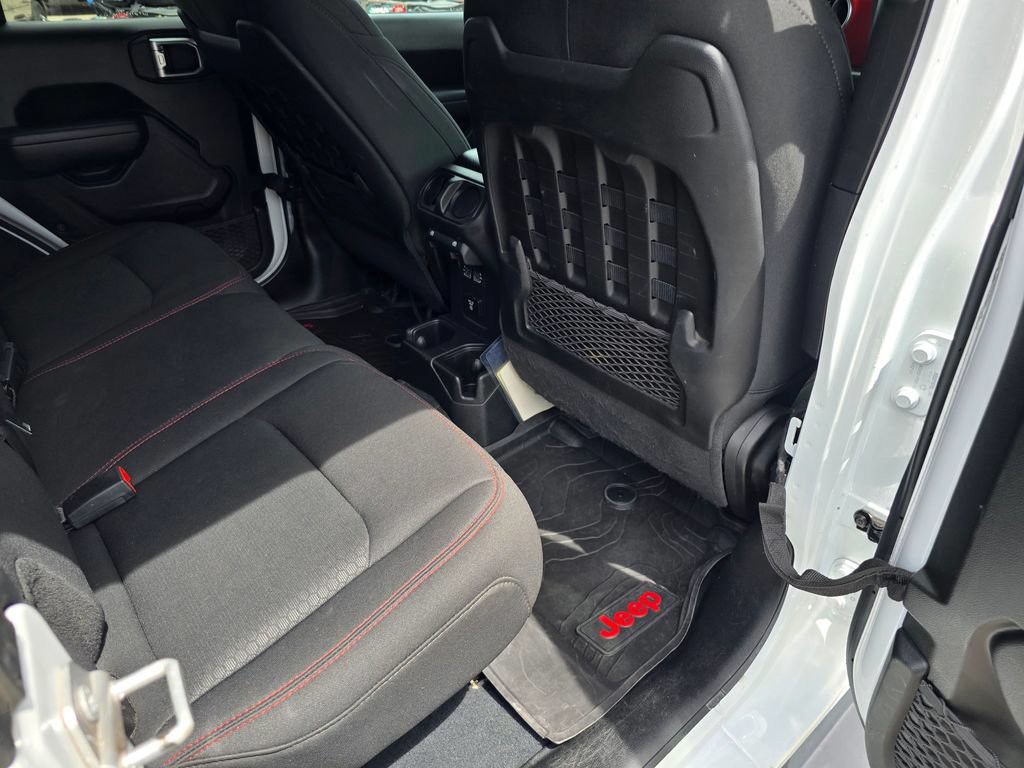 Used 2022 Bright White Clearcoat Jeep Unlimited Rubicon image 42