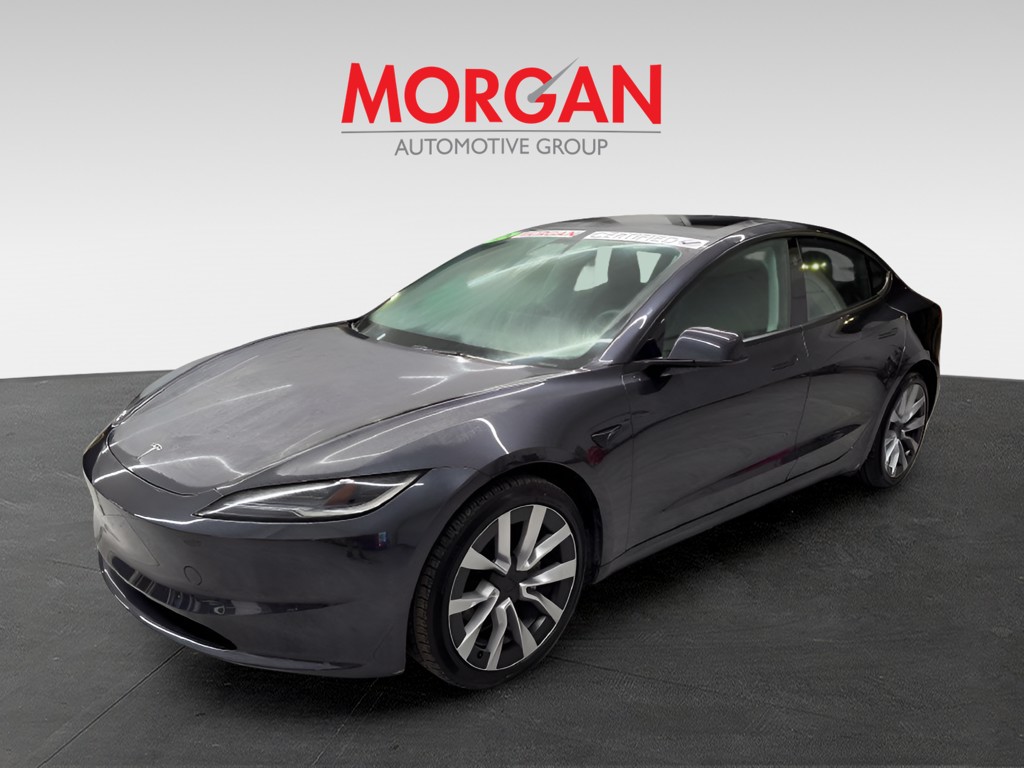 Used 2024  Tesla Base image 2