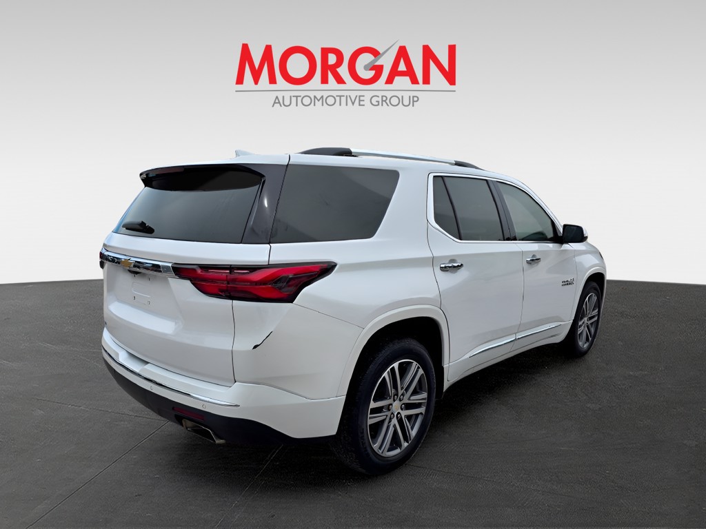 Used 2022 Iridescent Pearl Tricoat Chevrolet High Country image 6