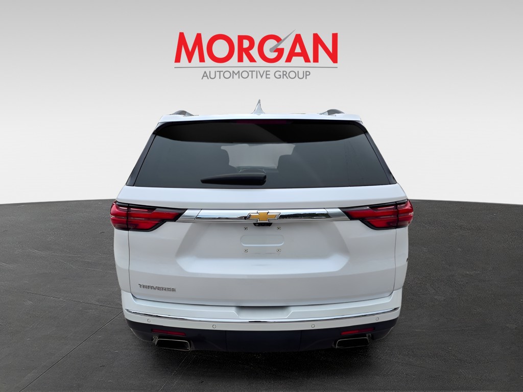 Used 2022 Iridescent Pearl Tricoat Chevrolet High Country image 5