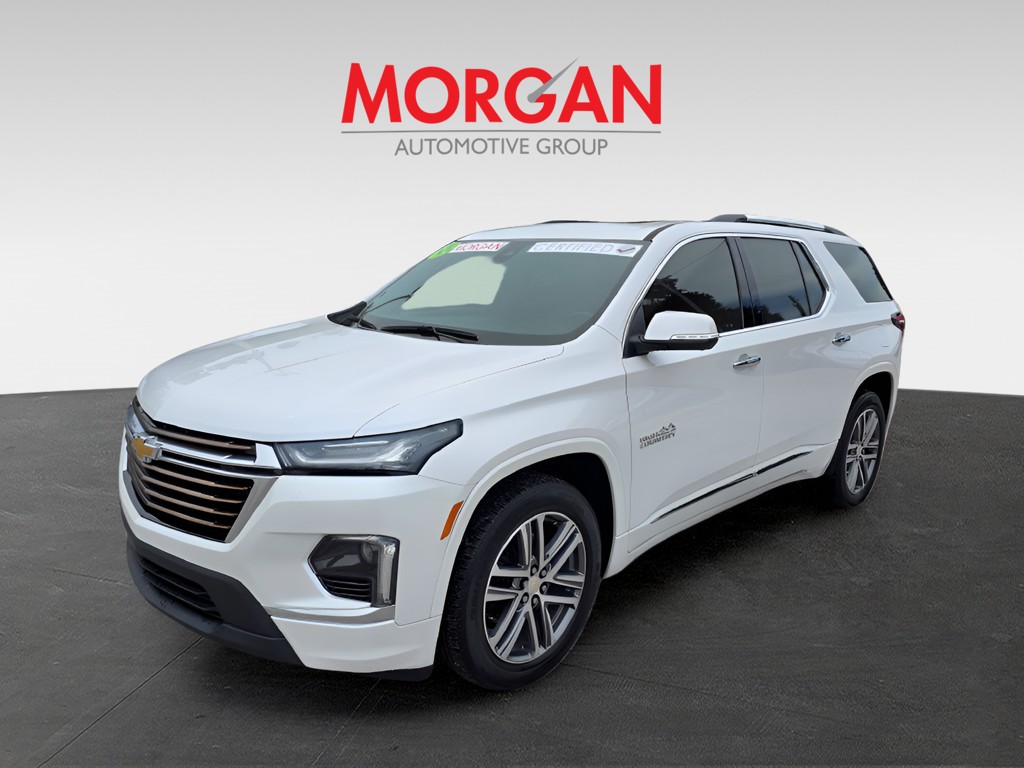 Used 2022 Iridescent Pearl Tricoat Chevrolet High Country image 2