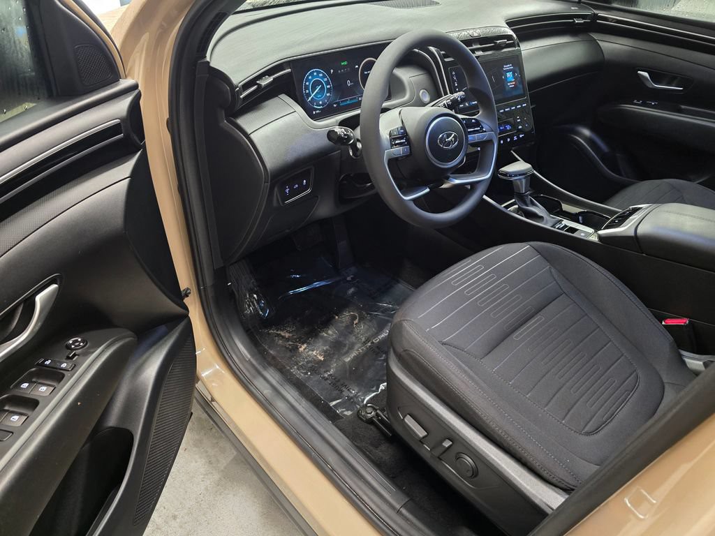 Used 2024 California Sand Hyundai SEL image 18