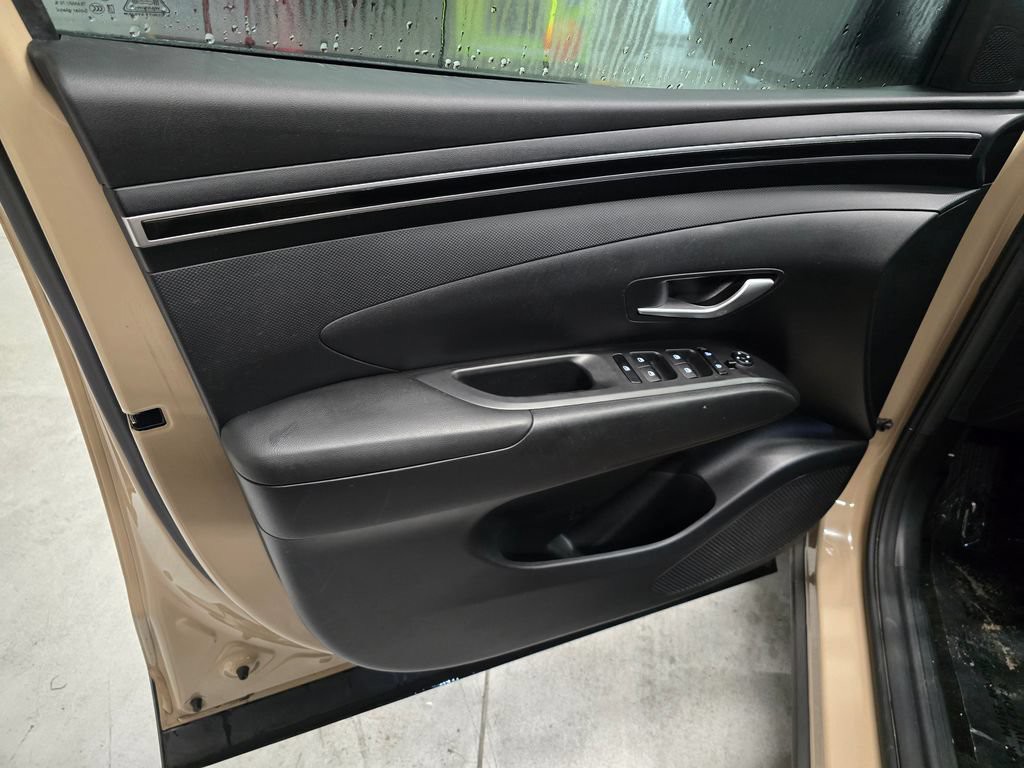 Used 2024 California Sand Hyundai SEL image 16