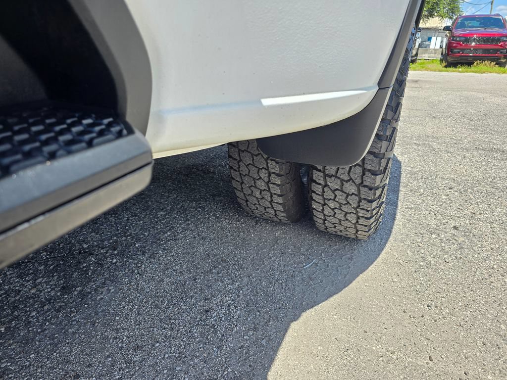 Used 2022 Summit White Chevrolet Work Truck image 15