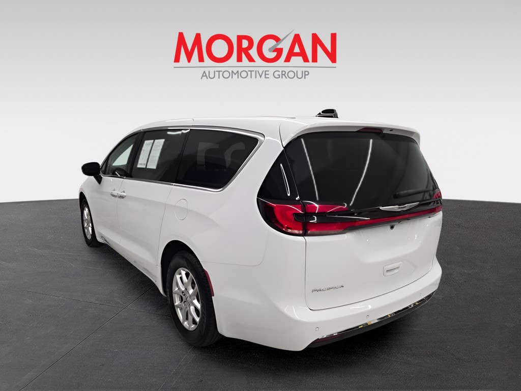 Used 2024 Bright White Clearcoat Chrysler Touring L image 4