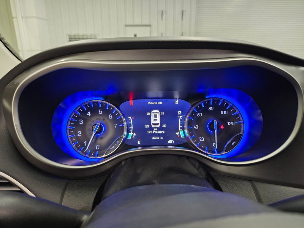 Used 2024 Bright White Clearcoat Chrysler Touring L image 20