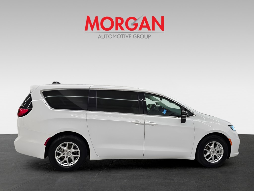 Used 2024 Bright White Clearcoat Chrysler Touring L image 7