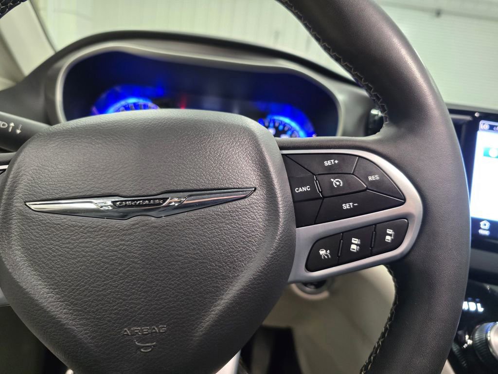 Used 2024 Bright White Clearcoat Chrysler Touring L image 19