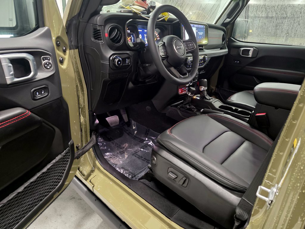 Used 2026 41 Jeep Rubicon X image 16