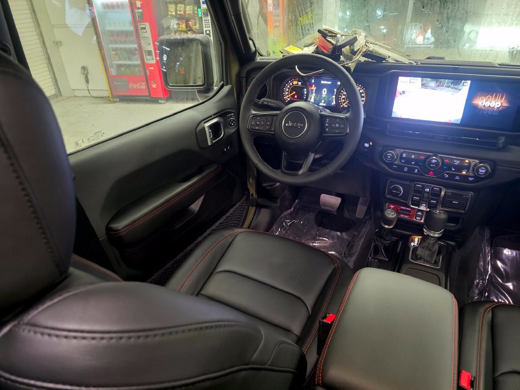 Used 2026 41 Jeep Rubicon X image 37