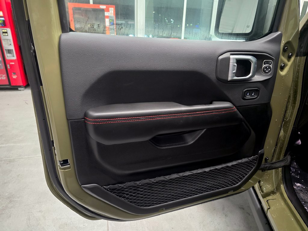 Used 2026 41 Jeep Rubicon X image 14