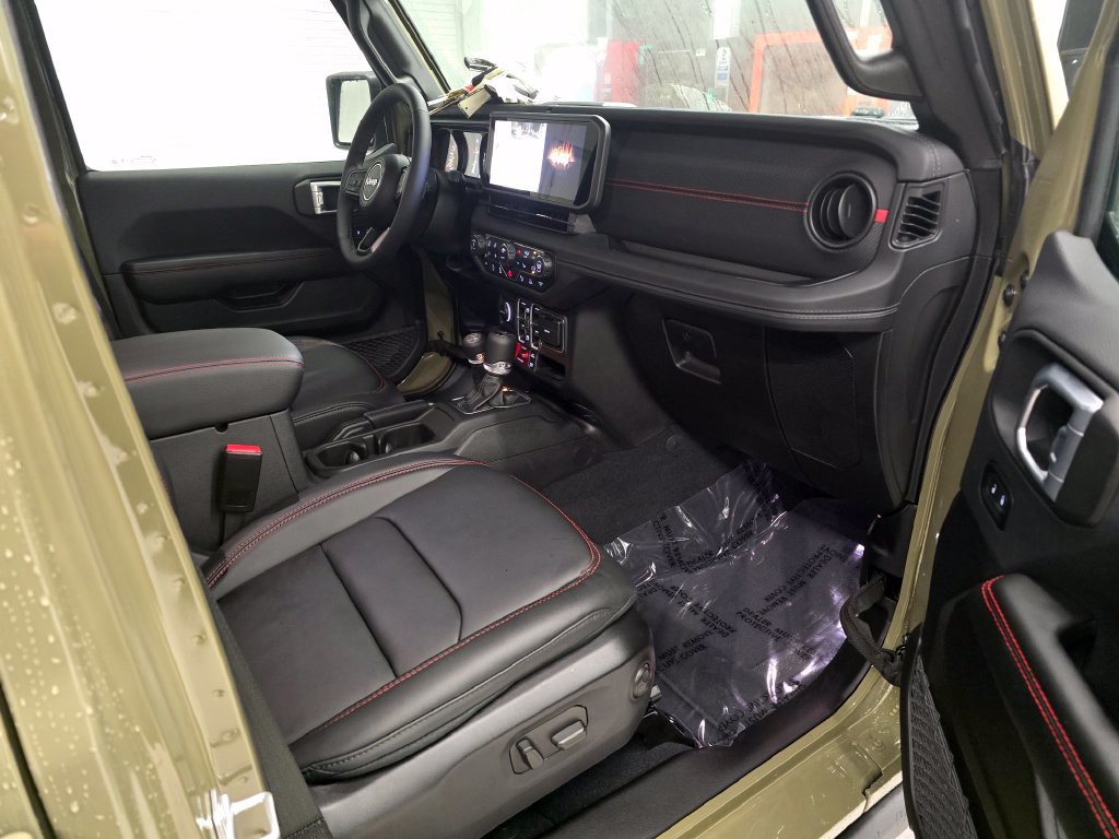 Used 2026 41 Jeep Rubicon X image 33