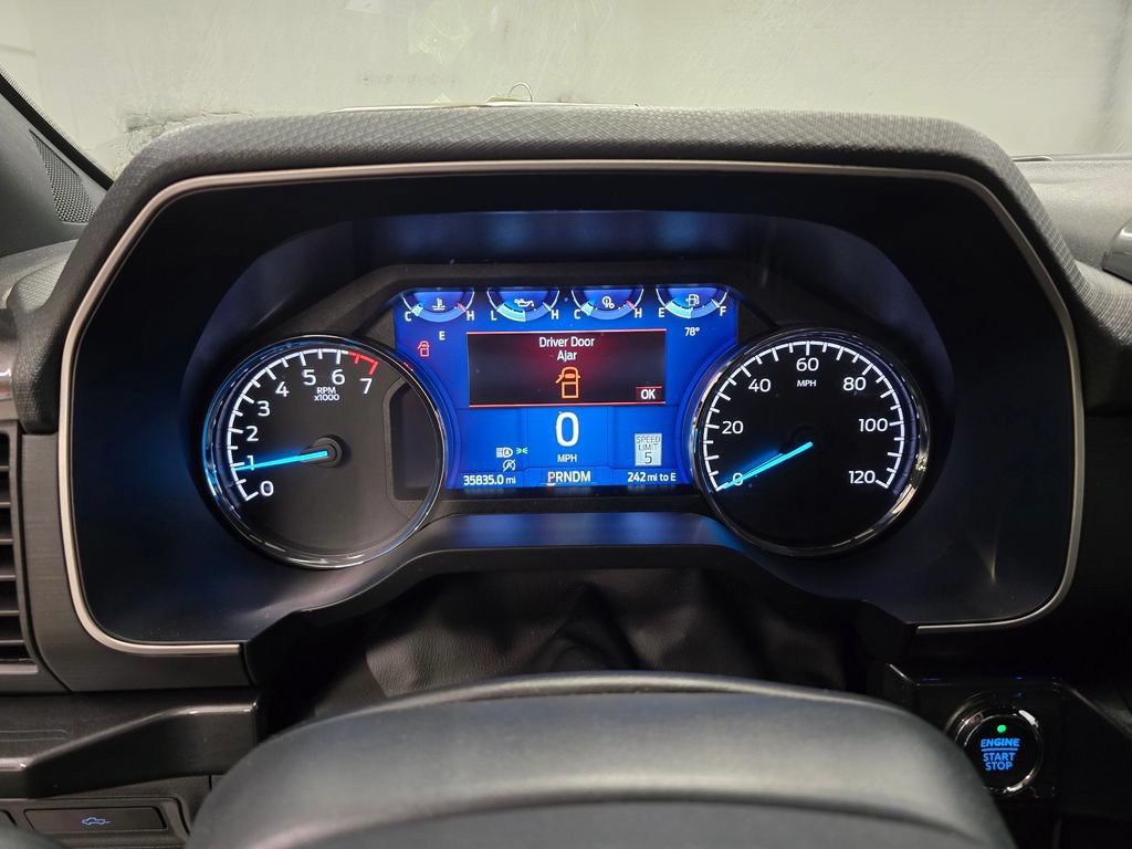 Used 2022 Oxford White Ford XLT image 25
