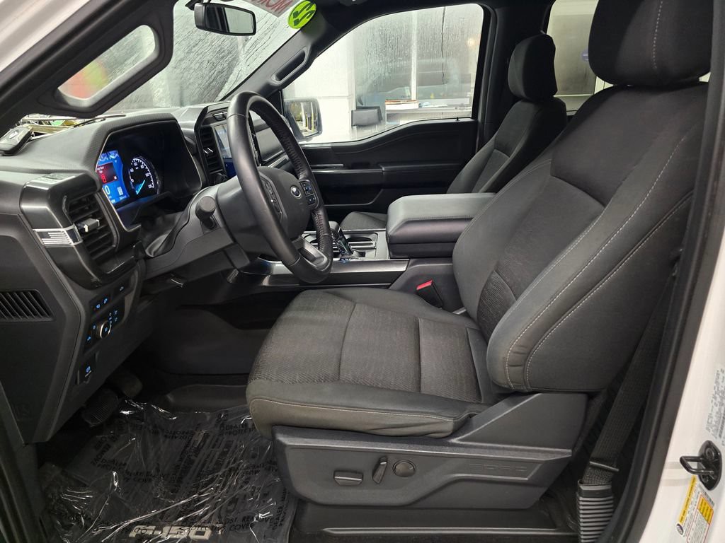 Used 2022 Oxford White Ford XLT image 21