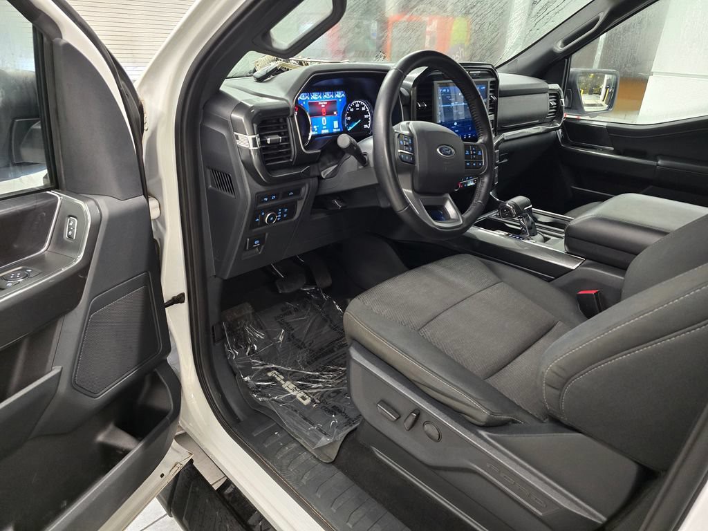 Used 2022 Oxford White Ford XLT image 20