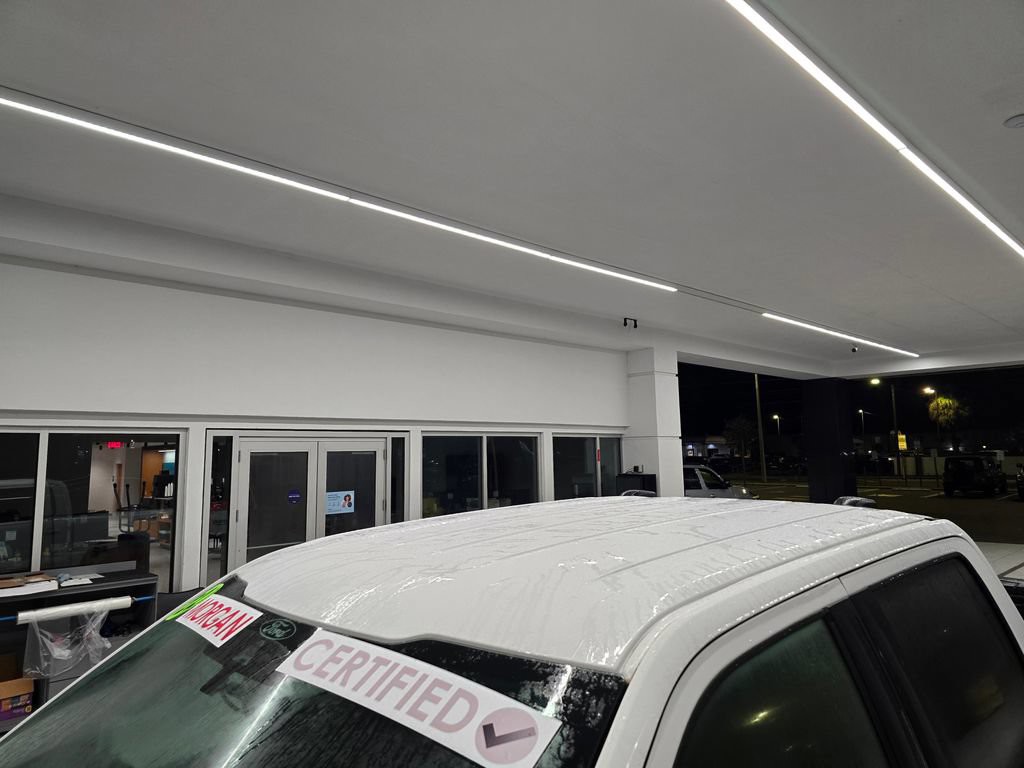 Used 2022 Oxford White Ford XLT image 14