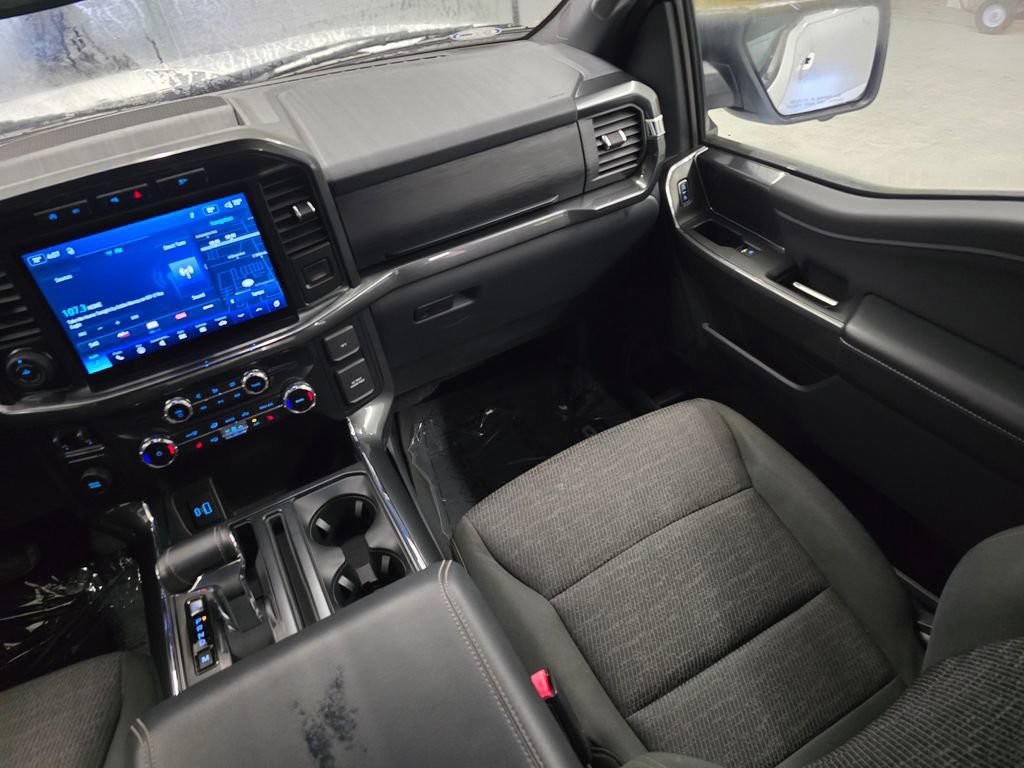 Used 2022 Oxford White Ford XLT image 44