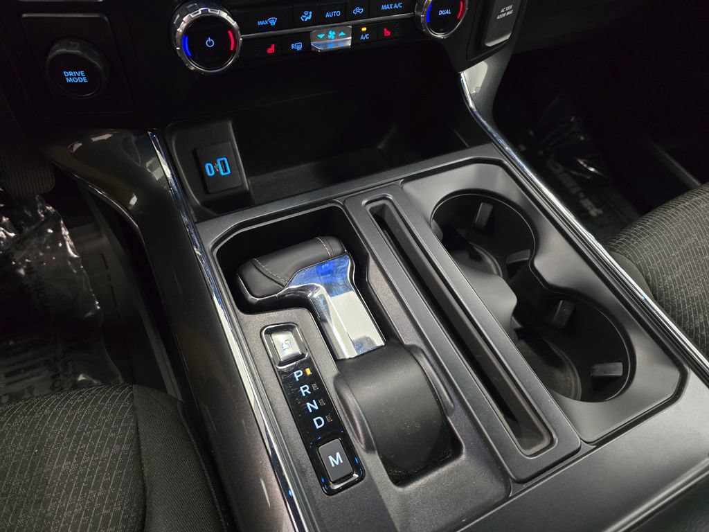 Used 2022 Oxford White Ford XLT image 31