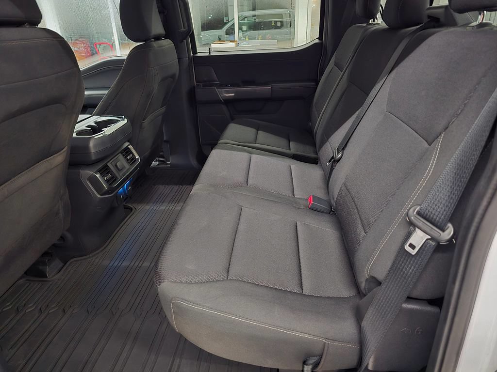 Used 2022 Oxford White Ford XLT image 37
