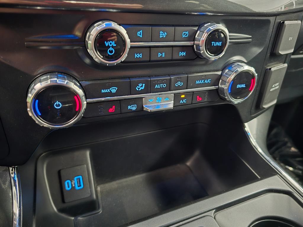Used 2022 Oxford White Ford XLT image 32
