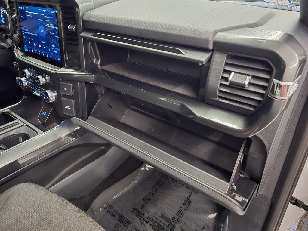 Used 2022 Oxford White Ford XLT image 39