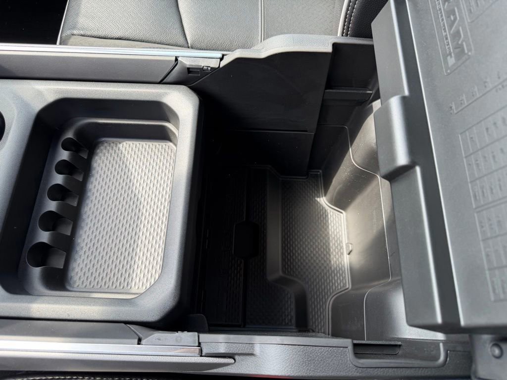 New 2026 Bright White Clearcoat Ram Laramie image 29
