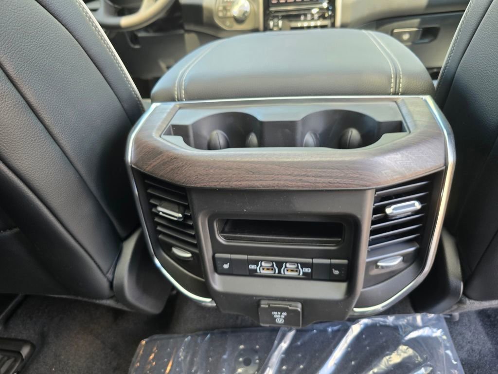 New 2026 Bright White Clearcoat Ram Laramie image 40