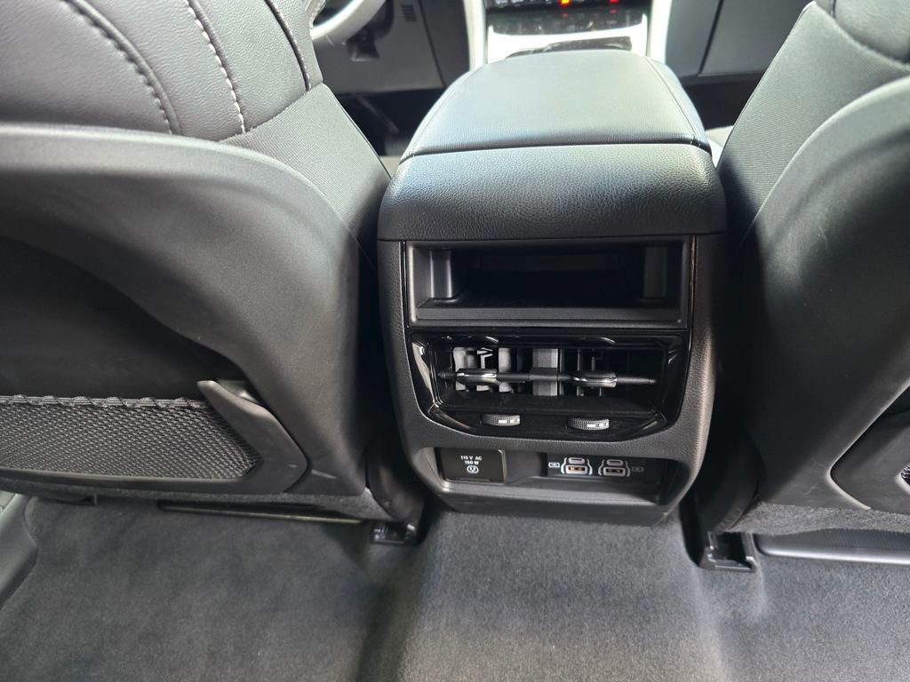 2025 Jeep Grand Cherokee Altitude - Photo 32
