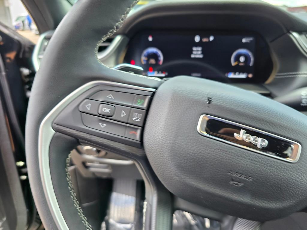 2025 Jeep Grand Cherokee Altitude - Photo 18