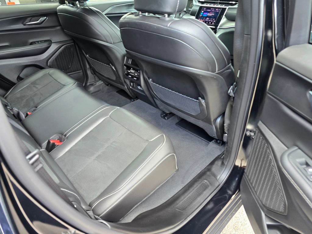 2025 Jeep Grand Cherokee Altitude - Photo 31