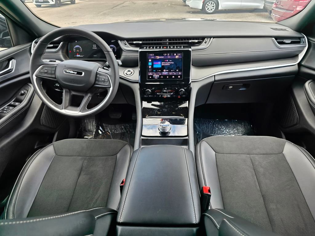 2025 Jeep Grand Cherokee Altitude - Photo 33