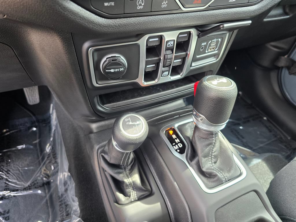 New 2026 Anvil Clearcoat Jeep Sport S image 22