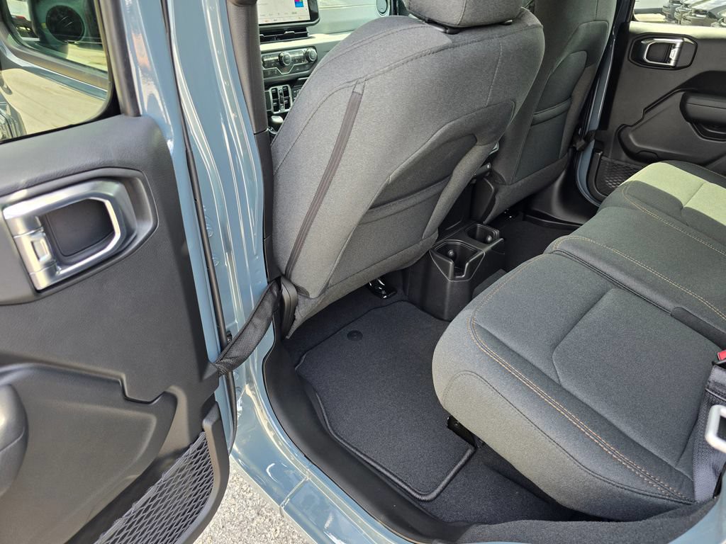 New 2026 Anvil Clearcoat Jeep Sport S image 23