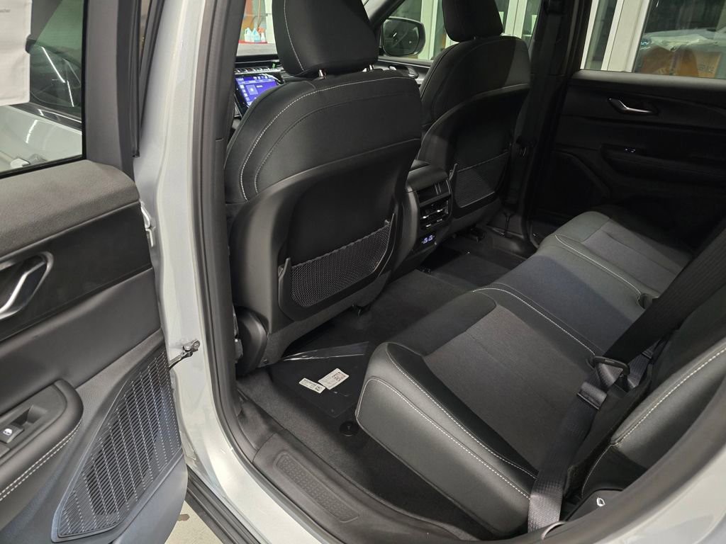 New 2025 Silver Zynith Jeep Laredo image 27