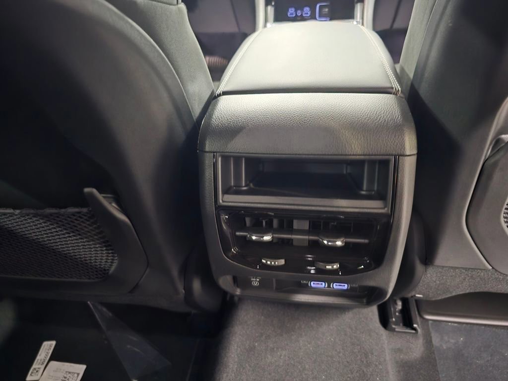 New 2025 Silver Zynith Jeep Laredo image 32