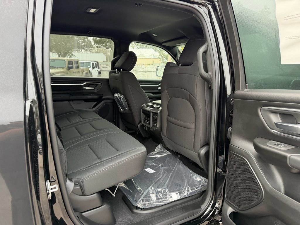 New 2026 Diamond Black Crystal Pearlcoat Ram Big Horn image 32